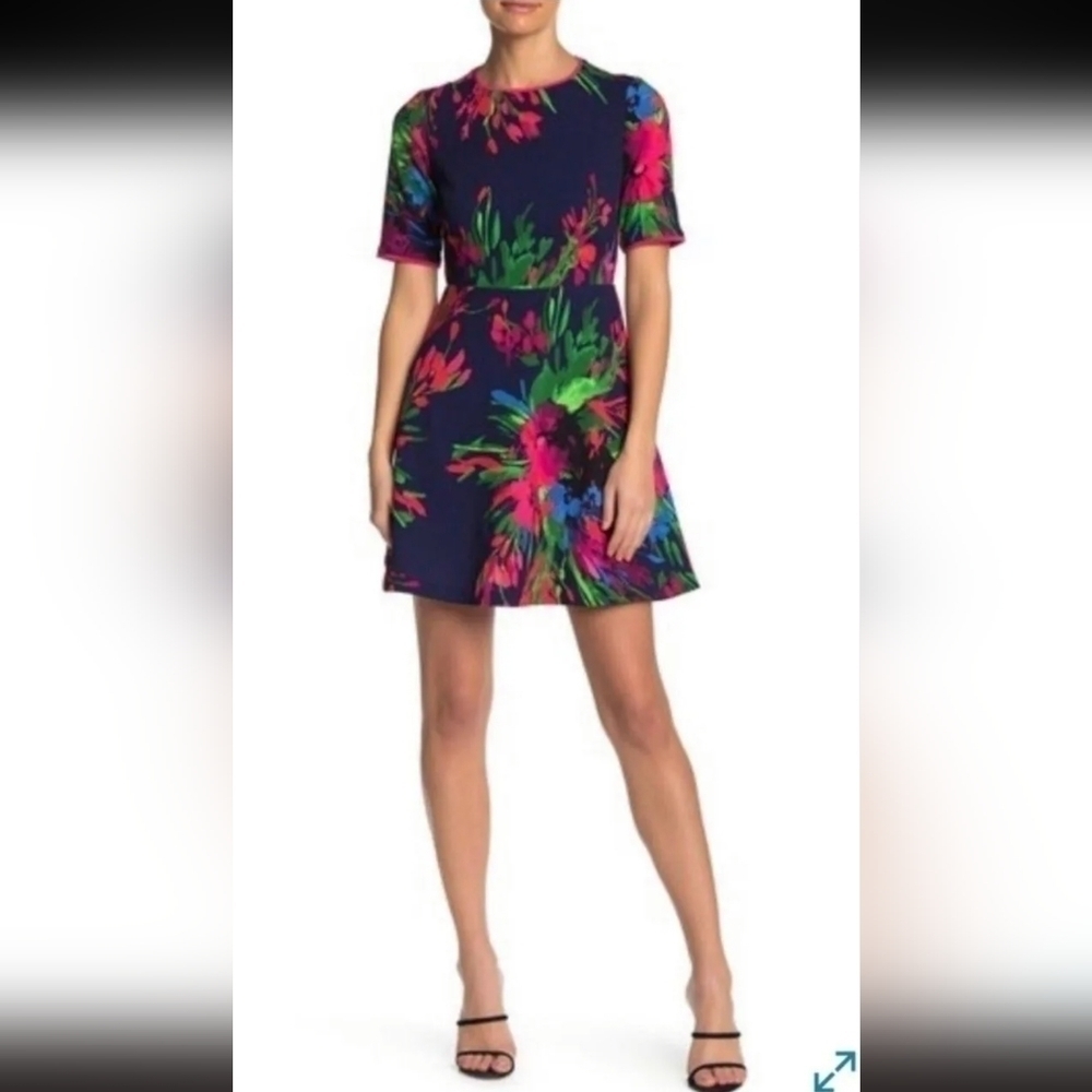 Vince Camino Woman’s Size 4 Blue Floral Dress with Pink Piping Details